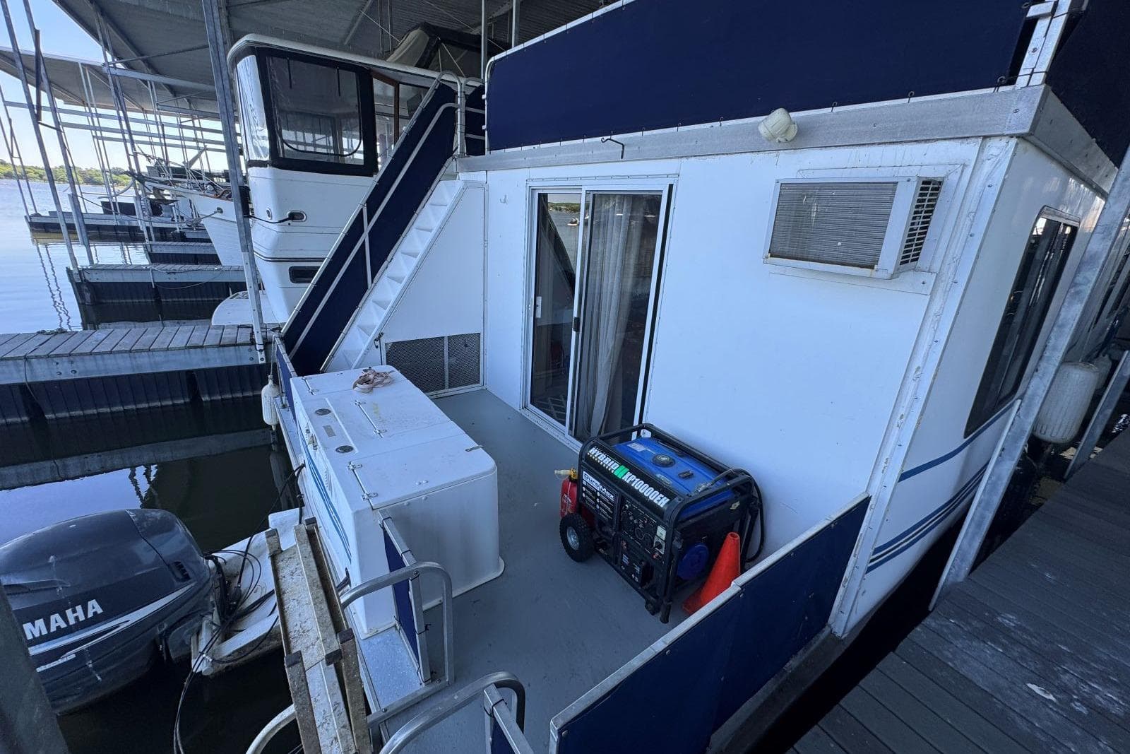 2006 Catamaran Cruisers Aqua Cruiser Executive - 51' — Hendersonville, TN (photo 24)