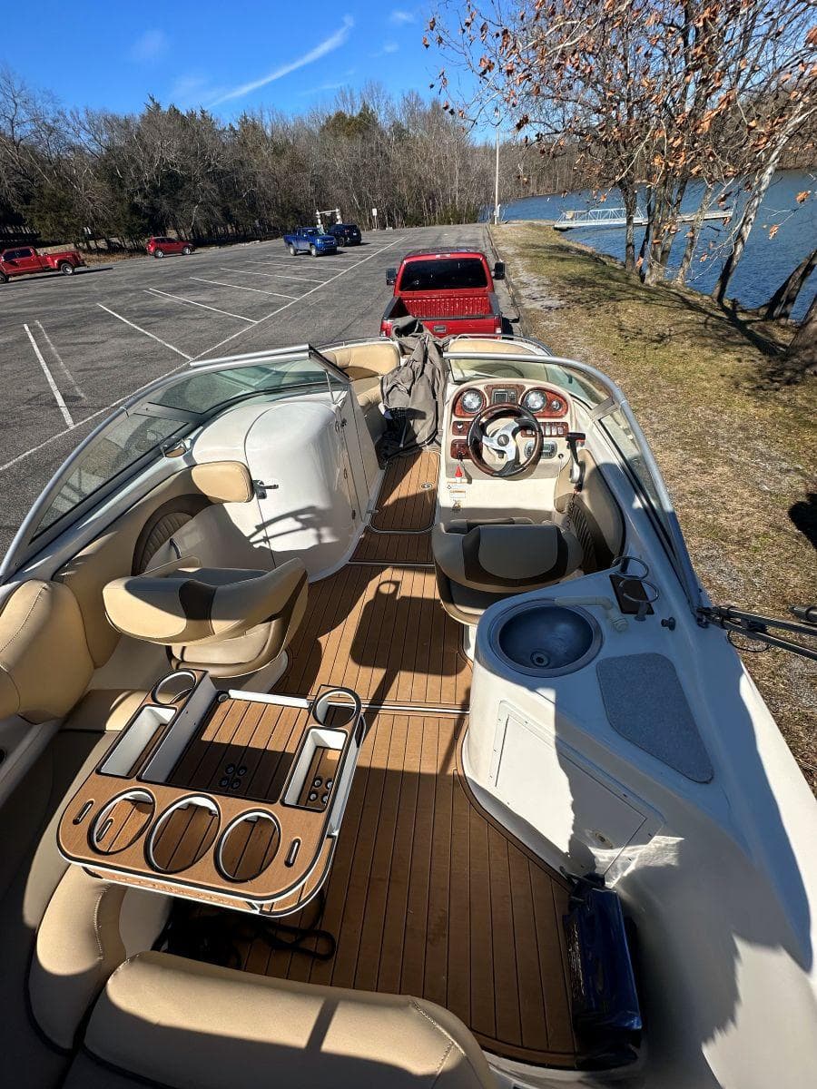 2010 NauticStar 230DC Sport Deck — Gallatin, TN (photo 13)