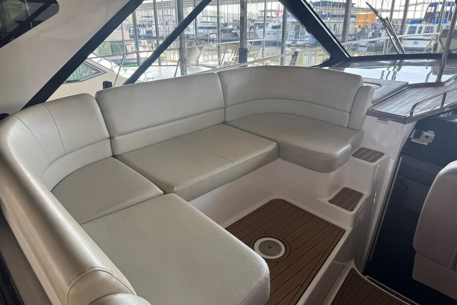 2016 Regal 46 Sport Coupe — Guntersville, AL (photo 21)