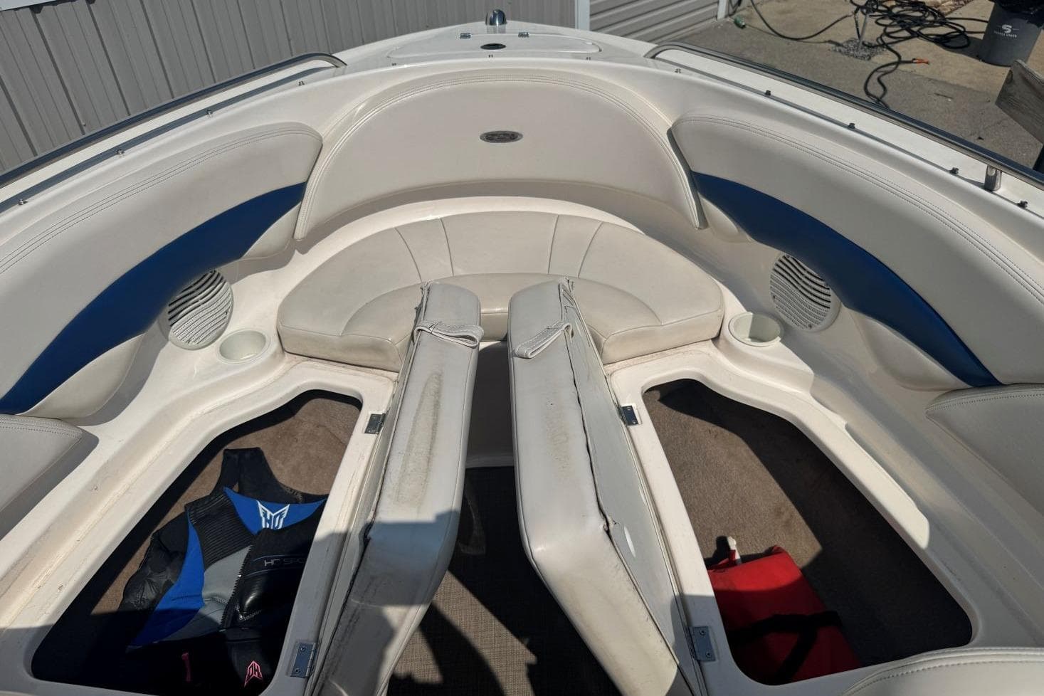 2001 Chaparral 220 SSi — Hendersonville, TN (photo 11)