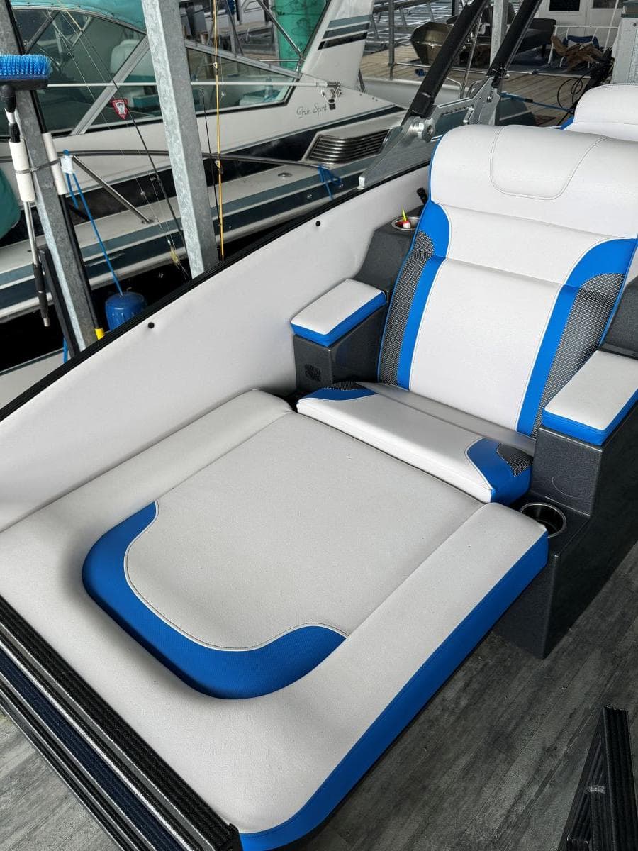 2022 Crest Caribbean RS 250 SLRC — Mt Juliet, TN (photo 10)