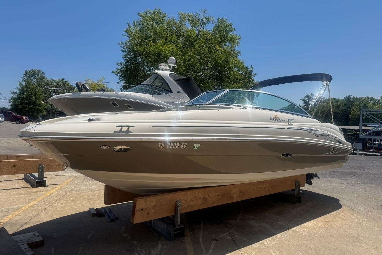2006 Sea Ray 220 Sundeck — Hendersonville, TN