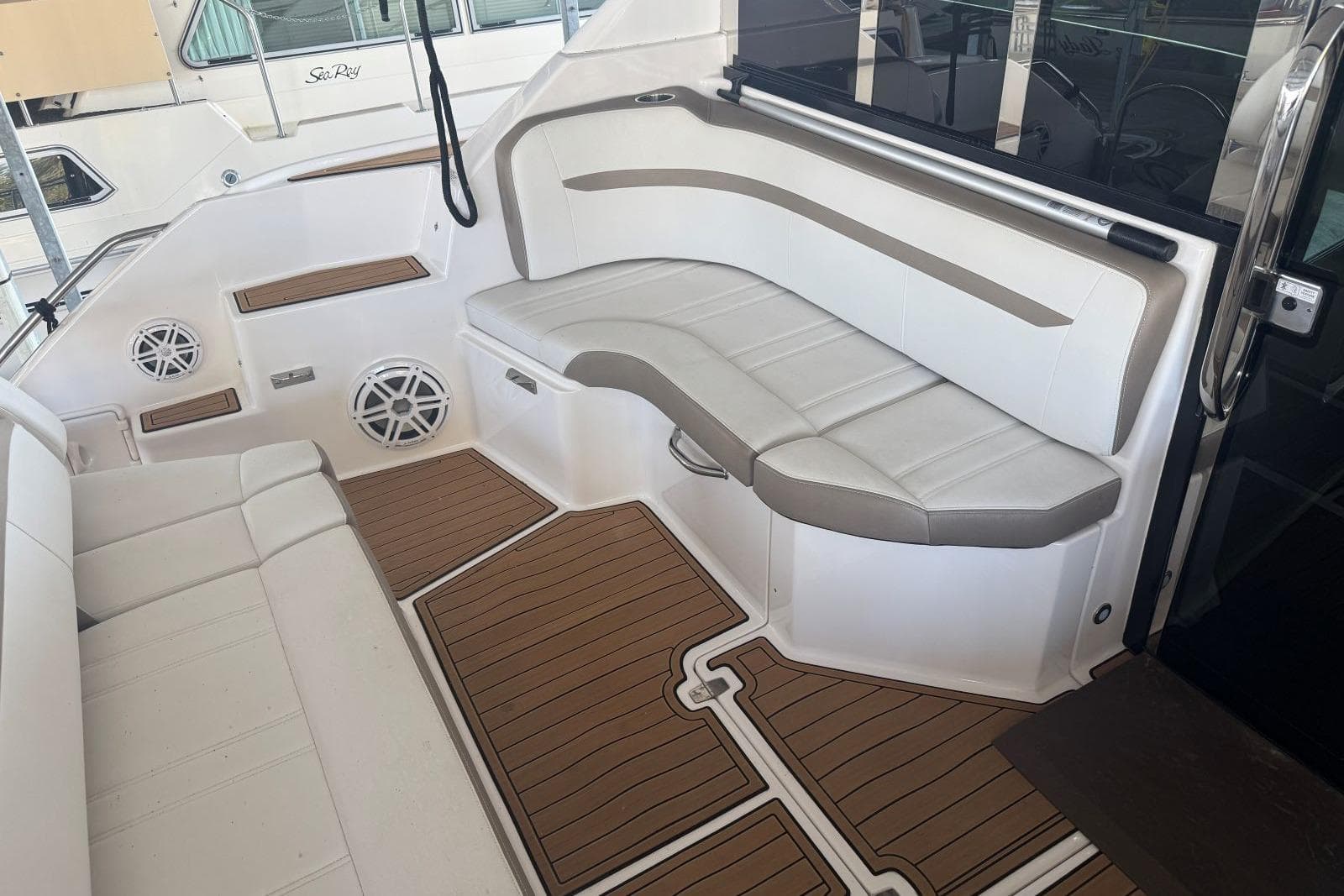 2016 Regal 46 Sport Coupe — Guntersville, TN (photo 38)