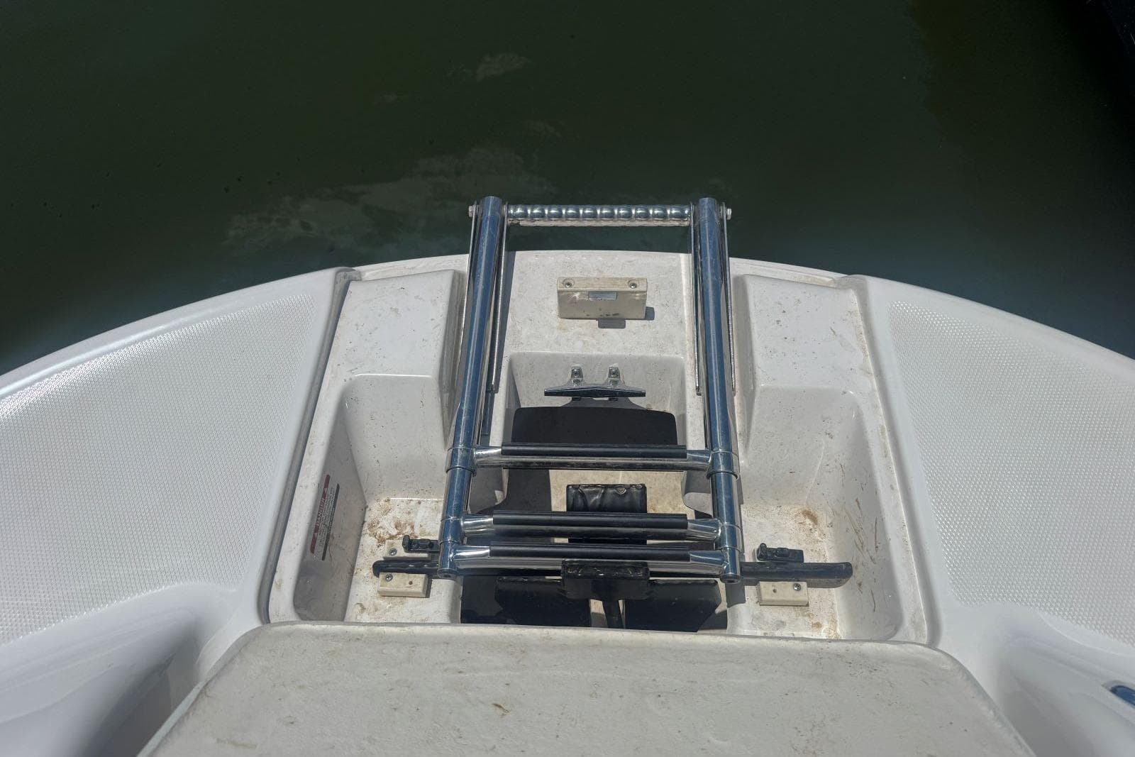 2003 Chaparral Sunesta 223 — Hendersonville, TN (photo 17)