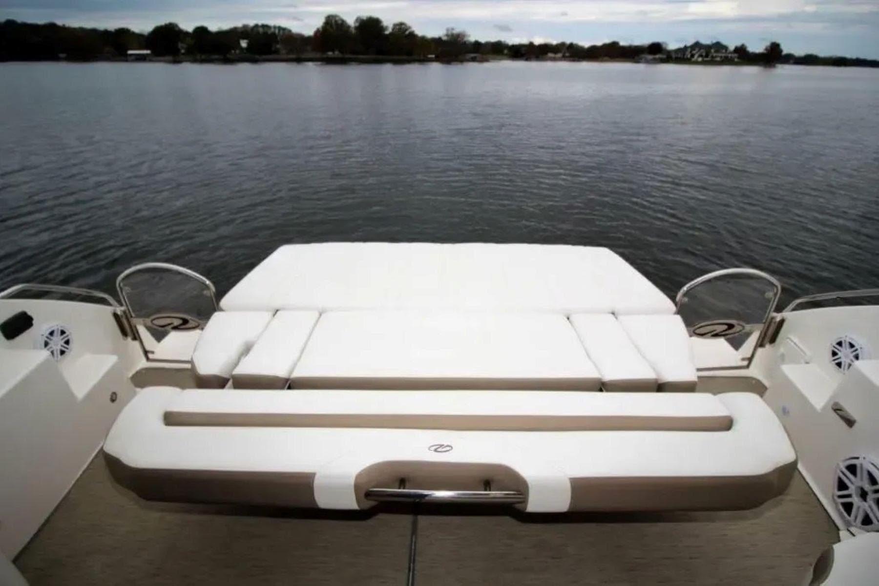 2016 Regal 46 Sport Coupe — Guntersville, AL (photo 54)