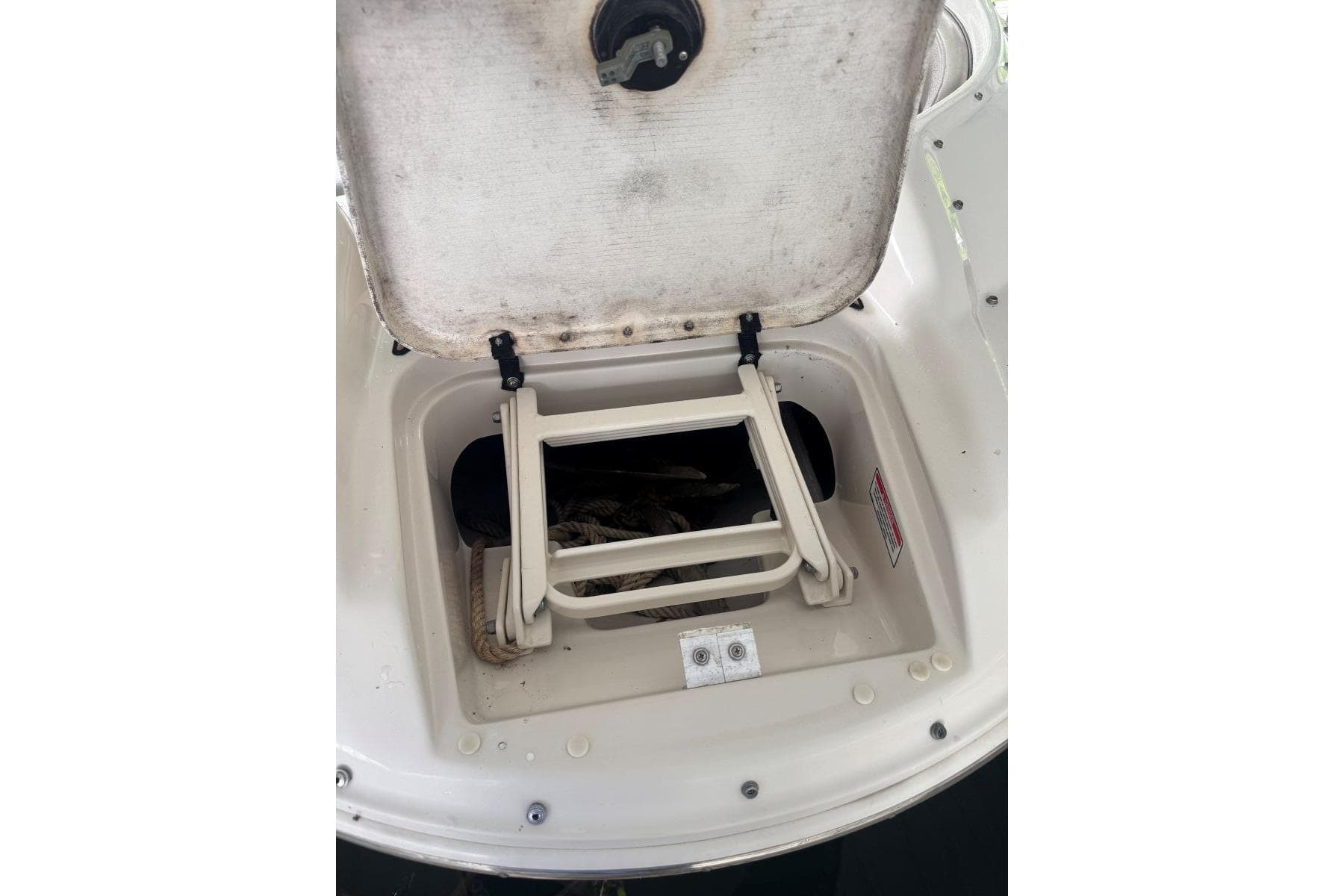 2004 Sea Ray 240 Sundeck — Old Hickory, TN (photo 9)