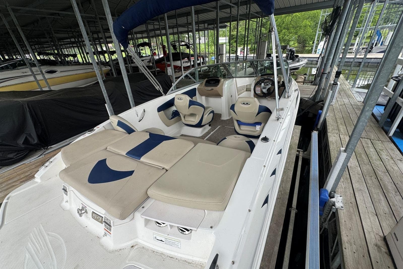 2016 Chaparral 19 H2O Ski & Fish — Hendersonville, TN (photo 20)