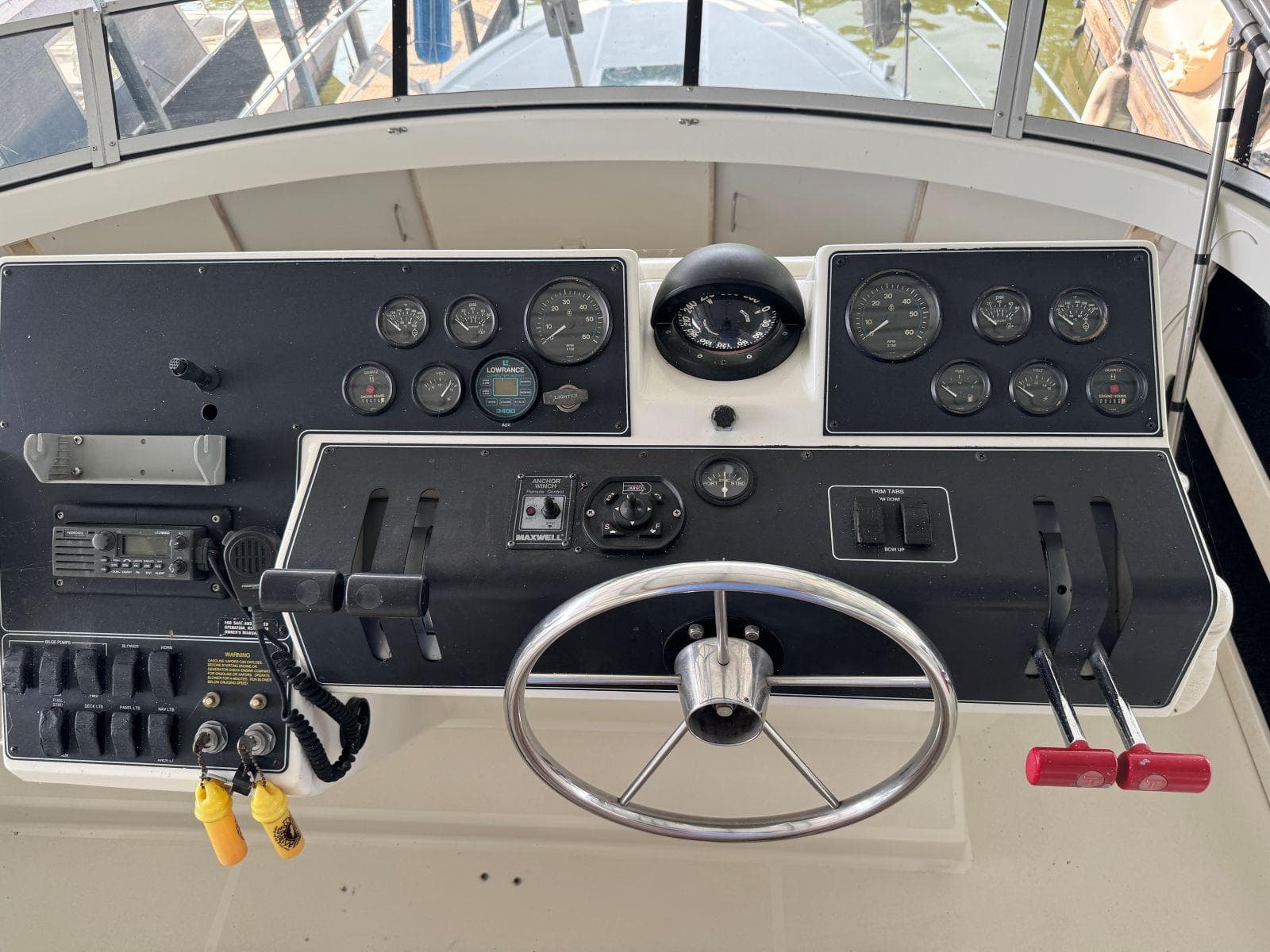 1994 Carver 350 Aft Cabin Motor Yacht — Gallatin, TN (photo 33)