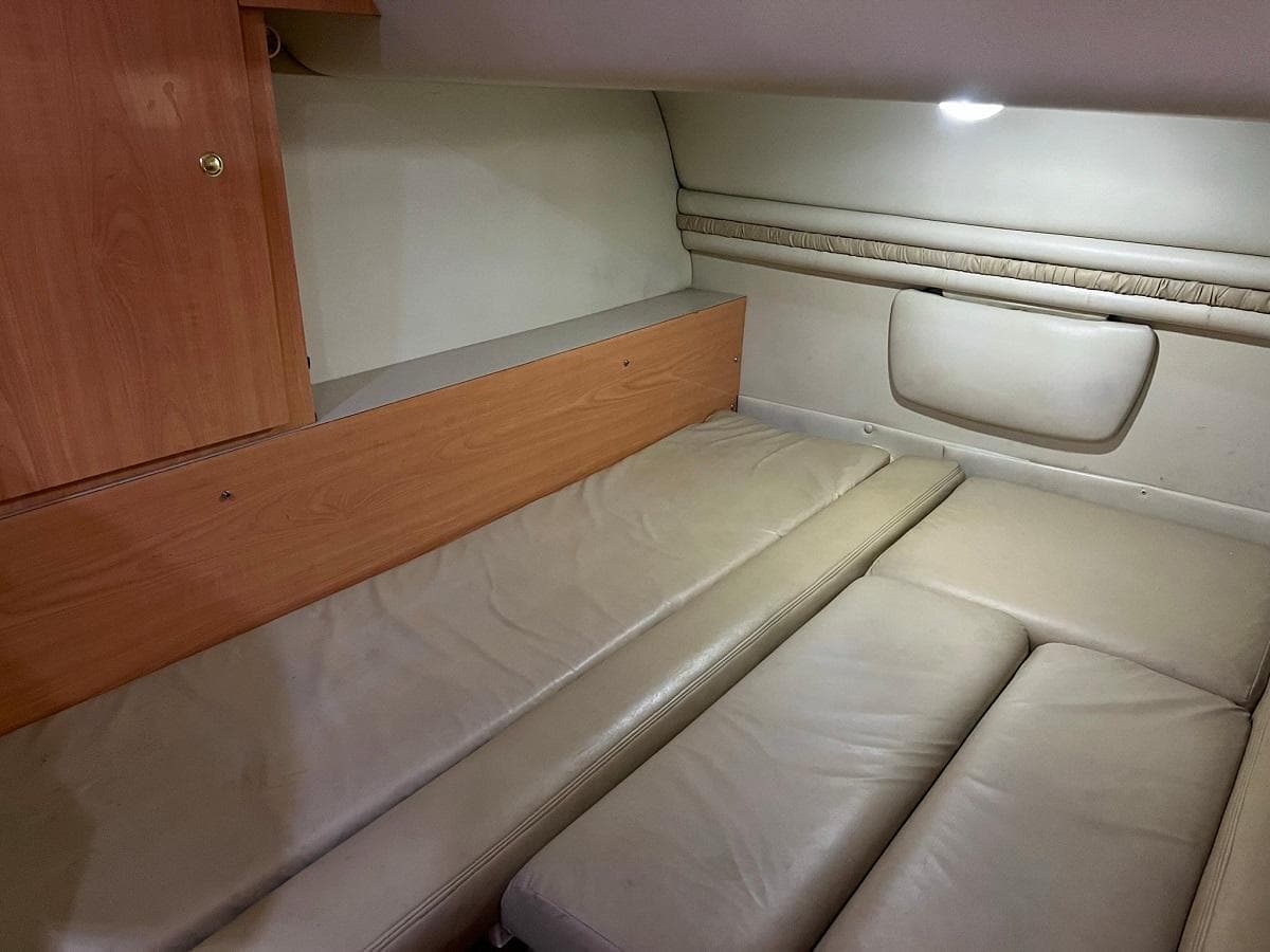 1999 Regal 402 — Hendersonville, TN (photo 13)