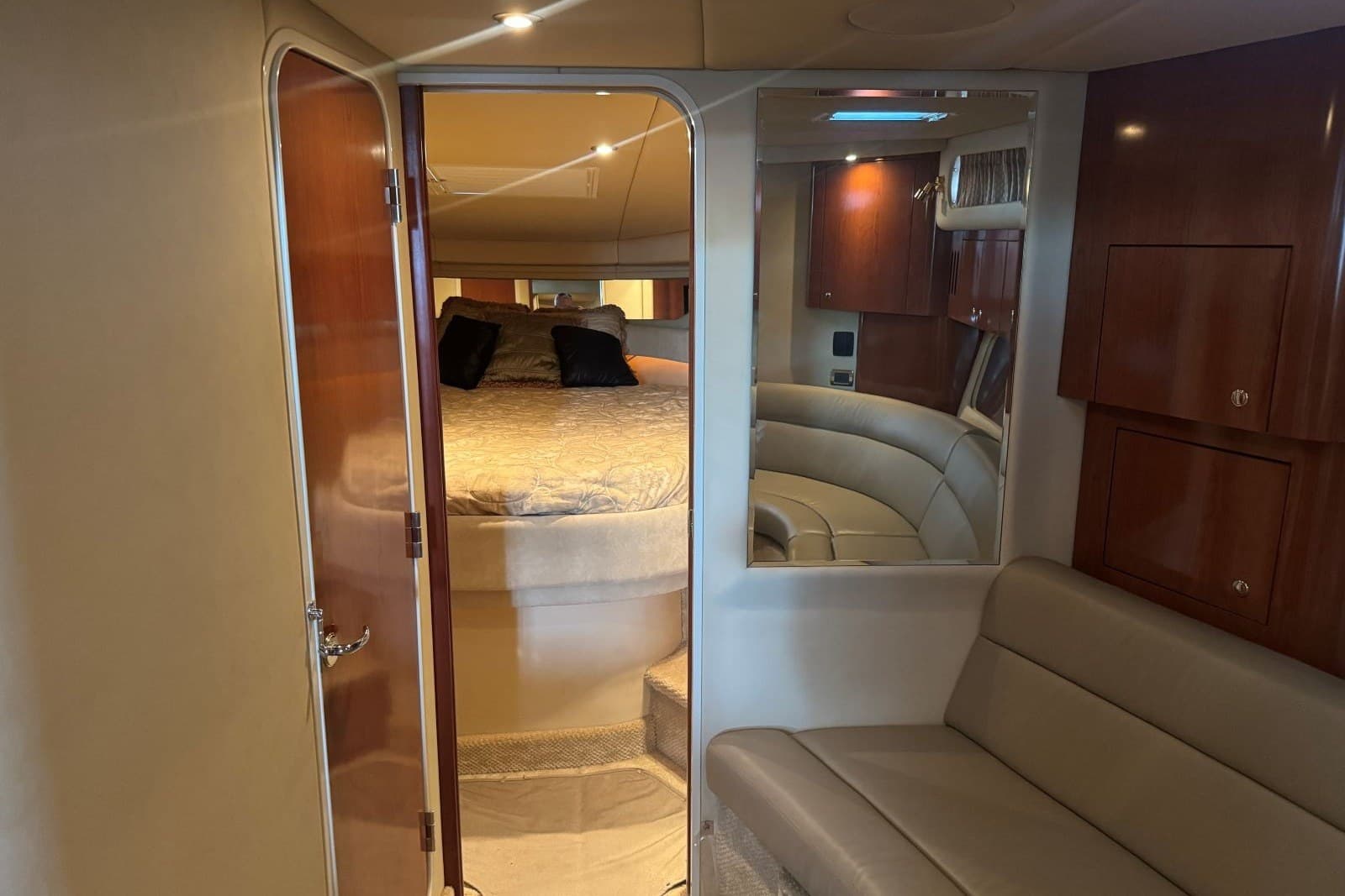 2003 Sea Ray 410 Sundancer — Hendersonville, TN (photo 13)