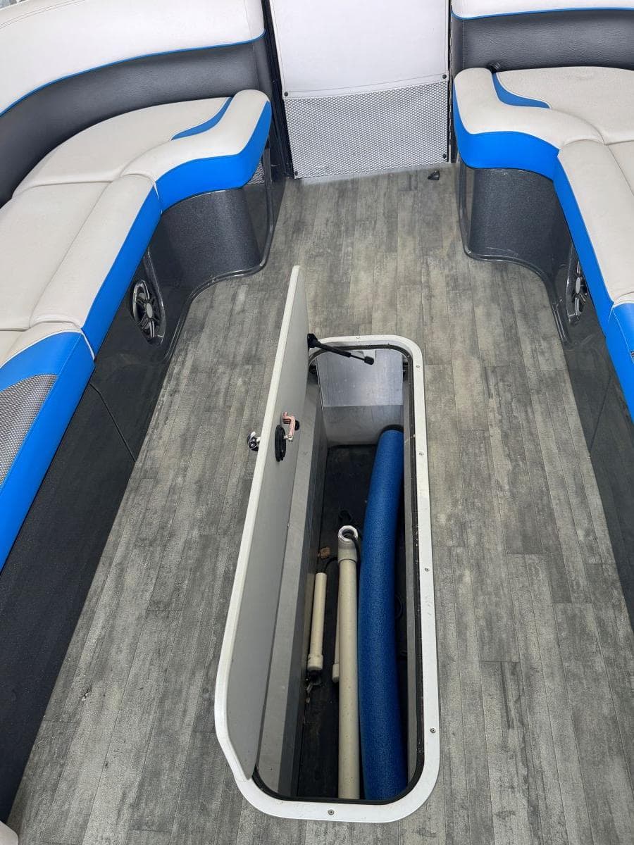 2022 Crest Caribbean RS 250 SLRC — Mt Juliet, TN (photo 18)