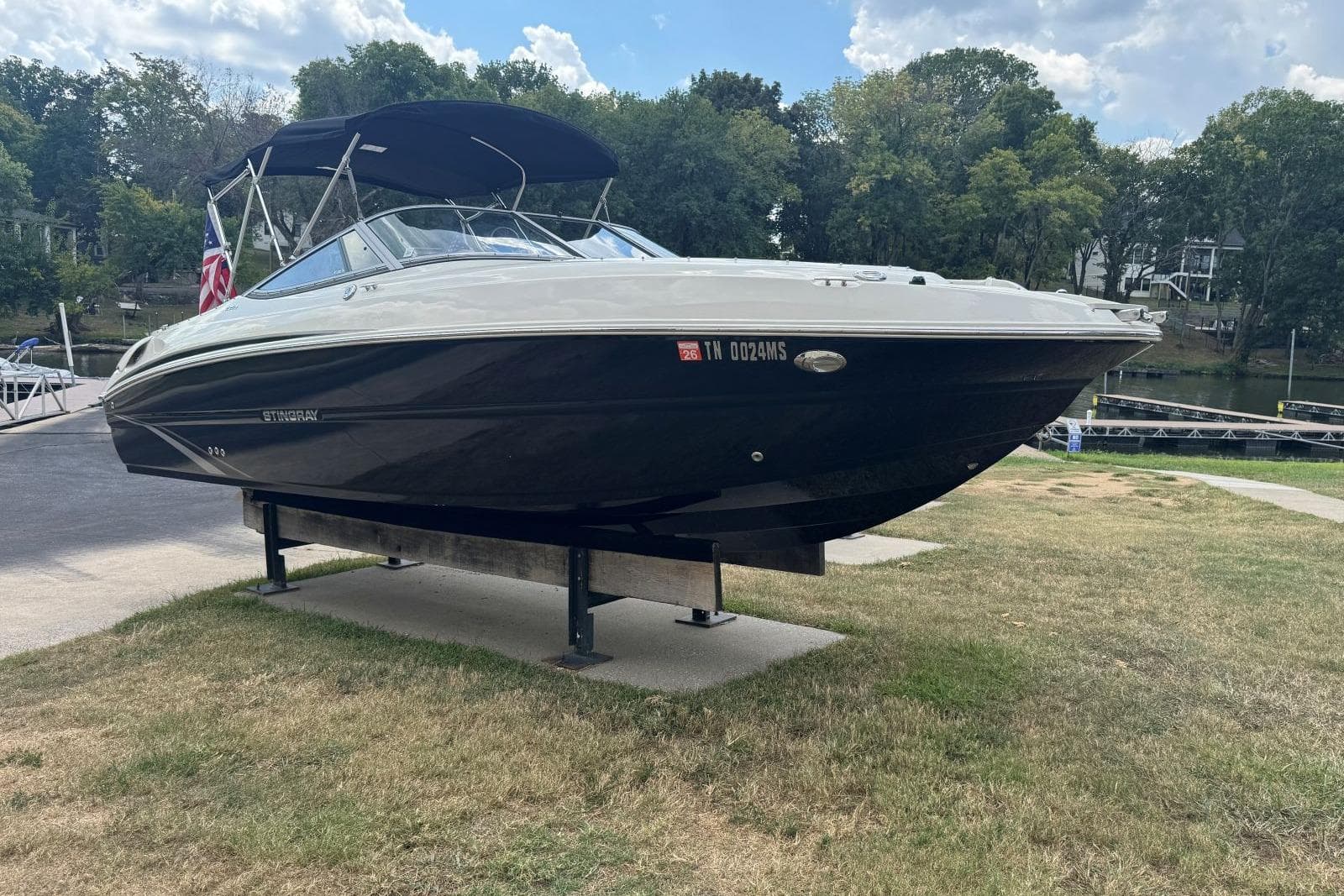 2017 Stingray 235 LR — Hendersonville, TN (photo 37)