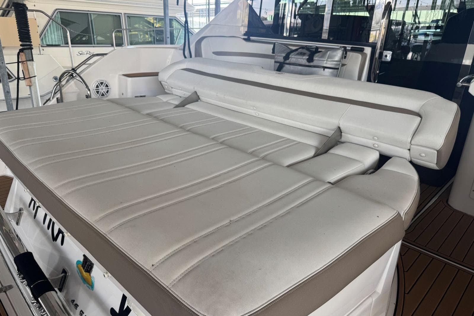 2016 Regal 46 Sport Coupe — Guntersville, AL (photo 12)