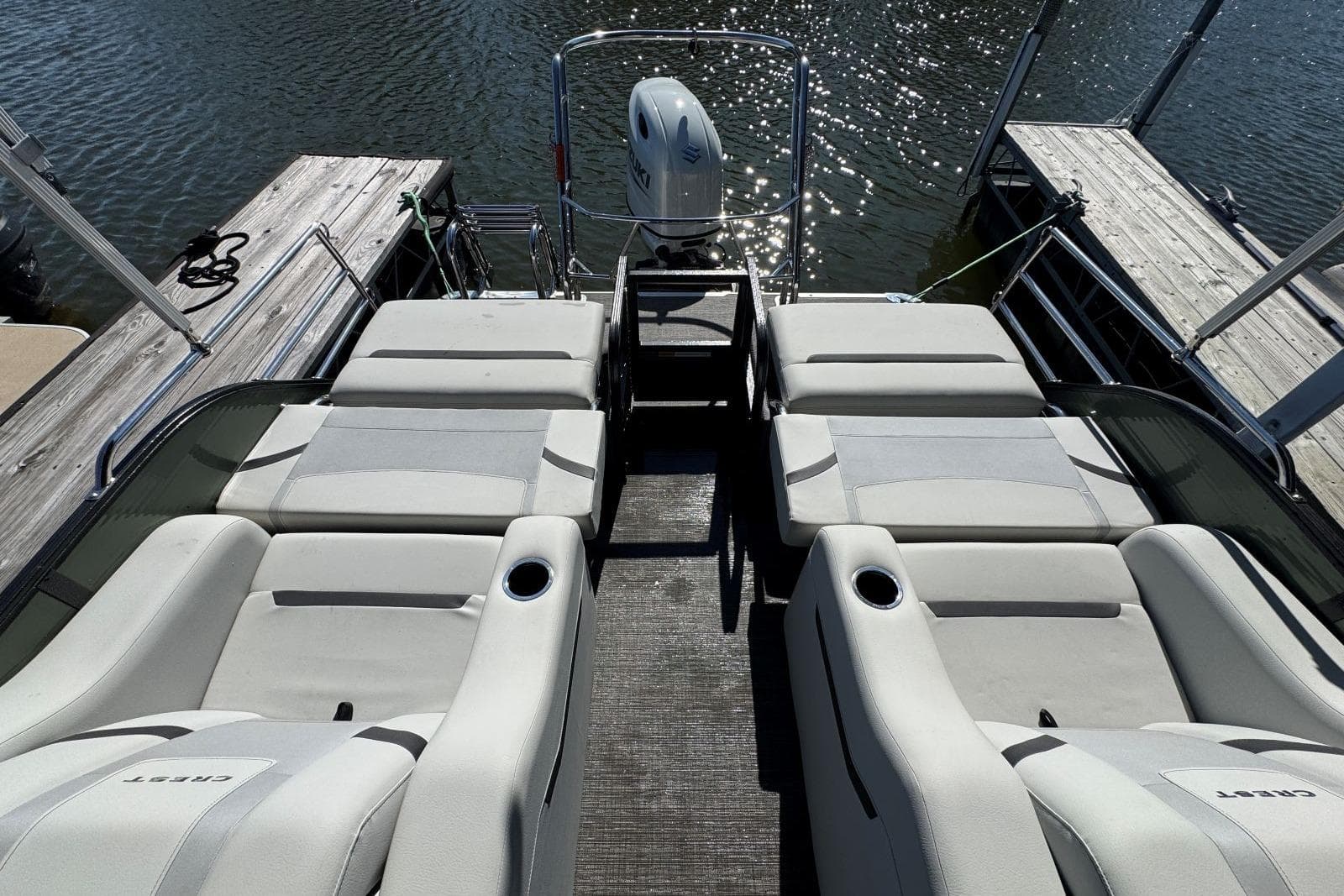 2024 Crest Classic LX 220 SLRC — Hendersonville, TN (photo 2)