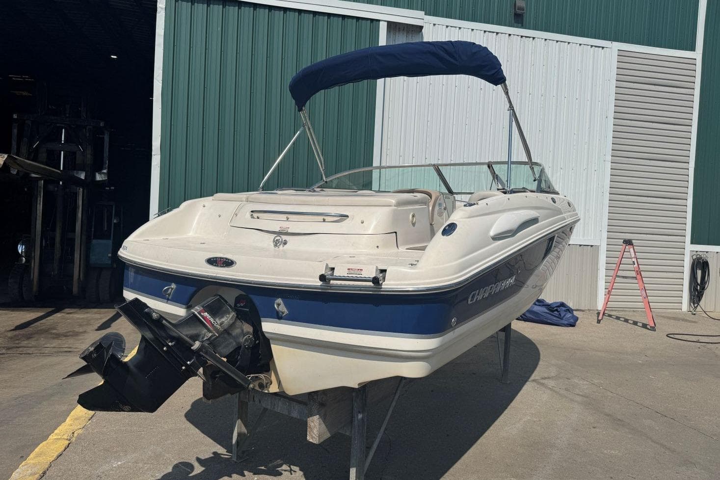 2001 Chaparral 220 SSi — Hendersonville, TN (photo 25)