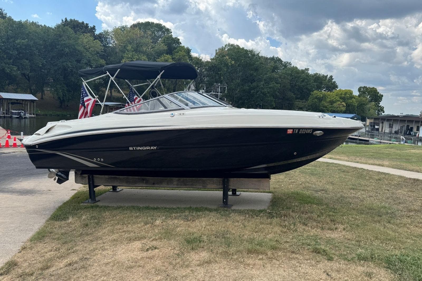 2017 Stingray 235 LR — Hendersonville, TN (photo 34)