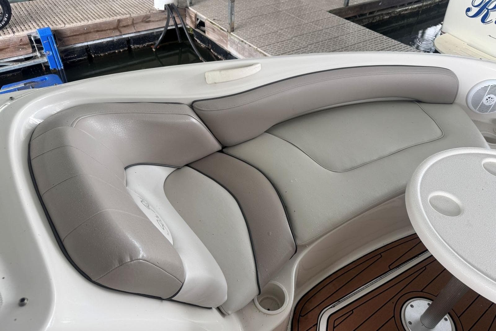 2004 Sea Ray 240 Sundeck — Old Hickory, TN (photo 19)