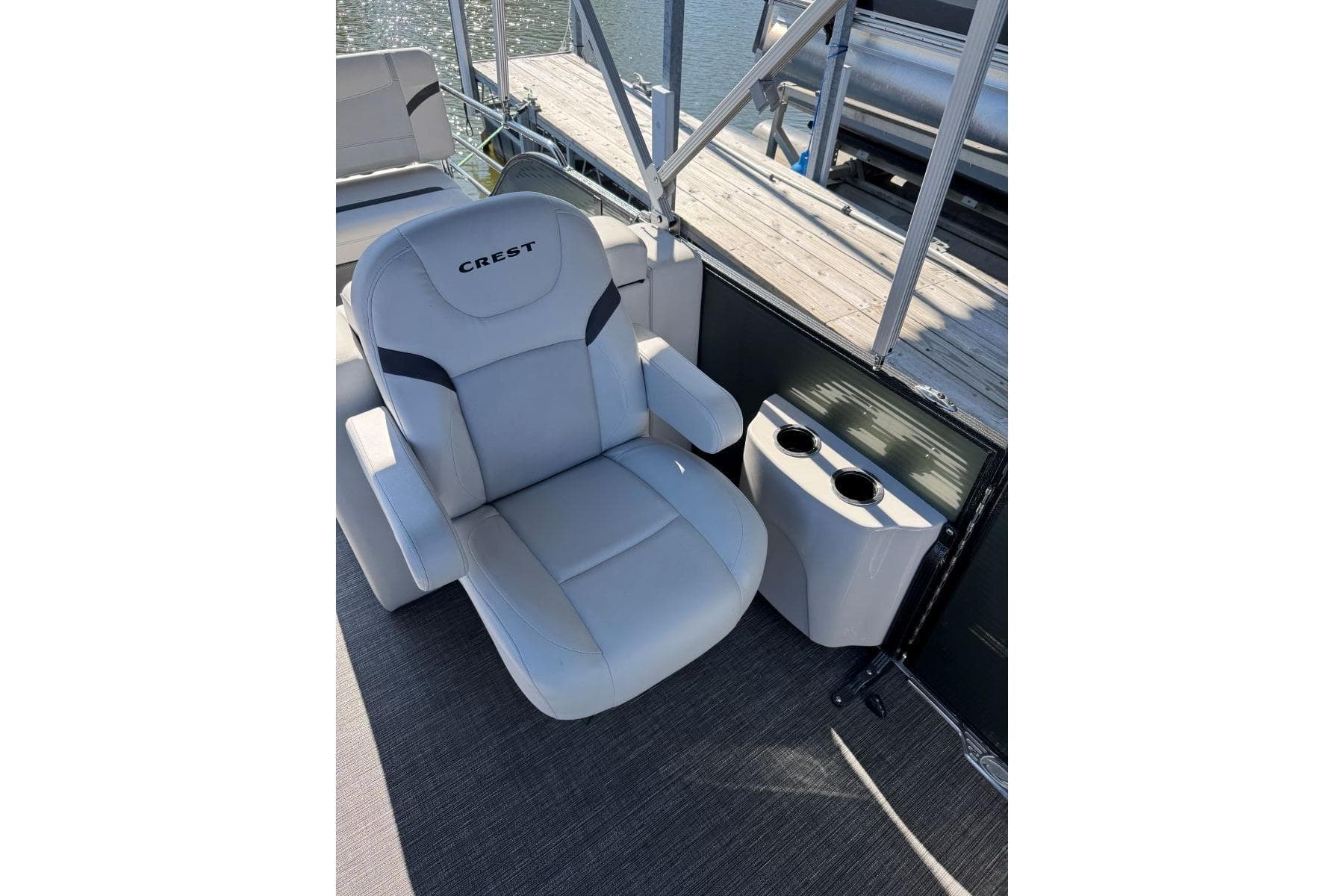 2024 Crest Classic LX 220 SLRC — Hendersonville, TN (photo 19)