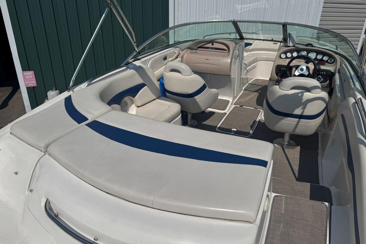 2001 Chaparral 220 SSi — Hendersonville, TN (photo 29)