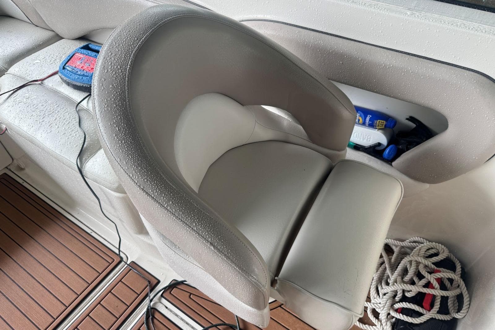 2004 Sea Ray 240 Sundeck — Old Hickory, TN (photo 11)