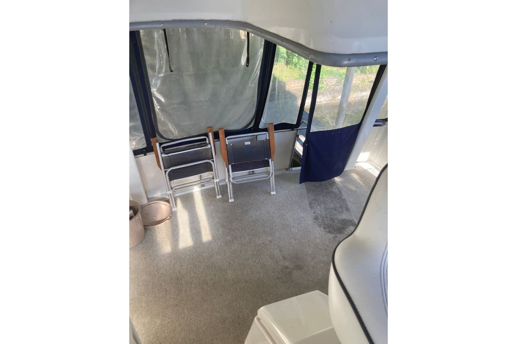 1996 Carver 355 Aft Cabin Motor Yacht — Florence, AL (photo 13)